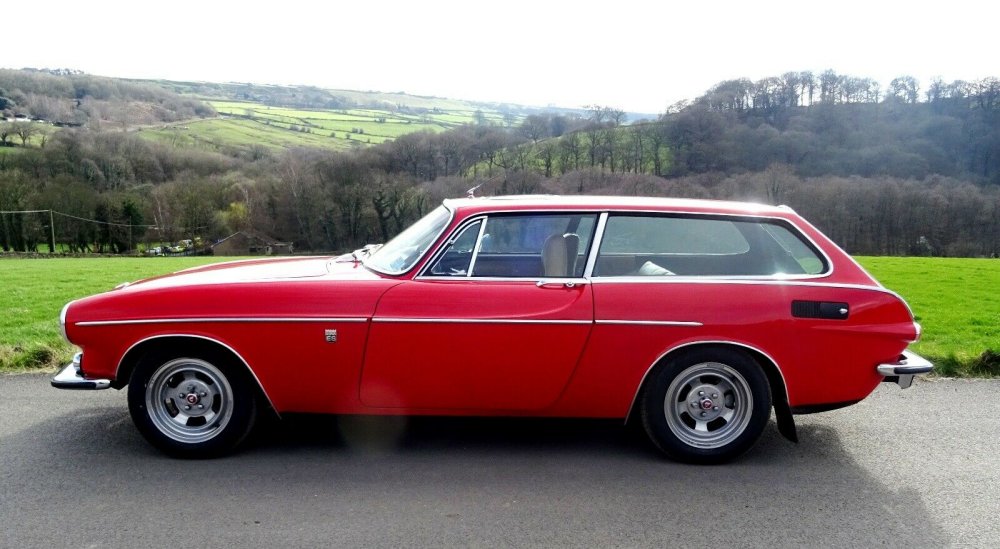 Volvo P1800ES 1973 Red (46)