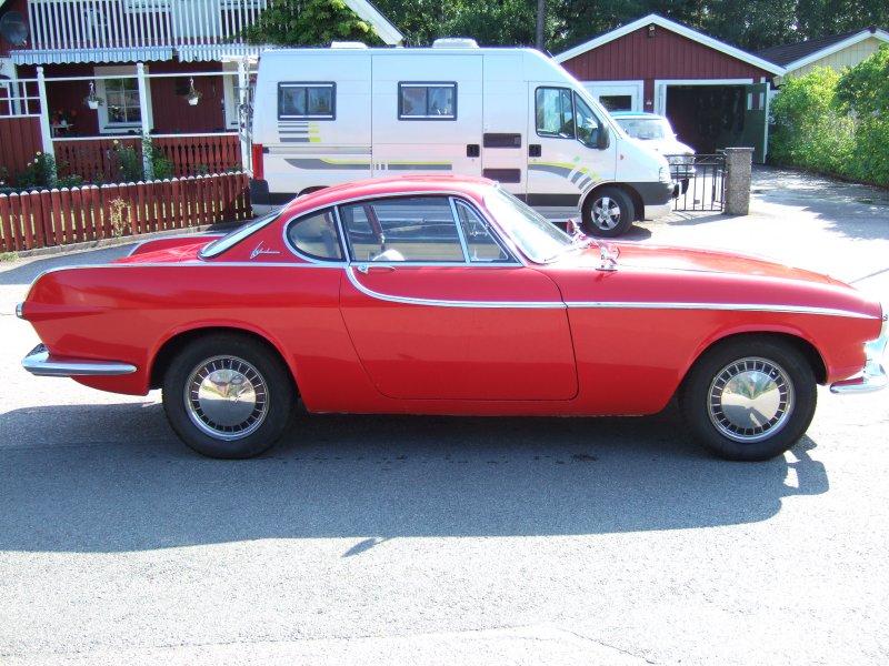 Volvo P1800