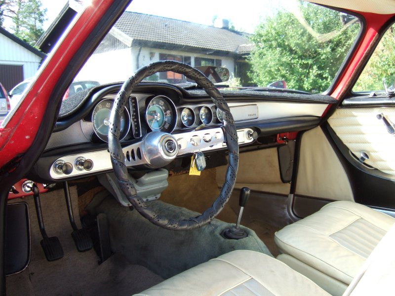 Volvo P1800