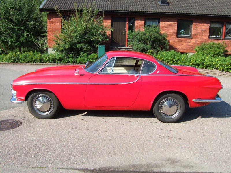 Volvo P1800