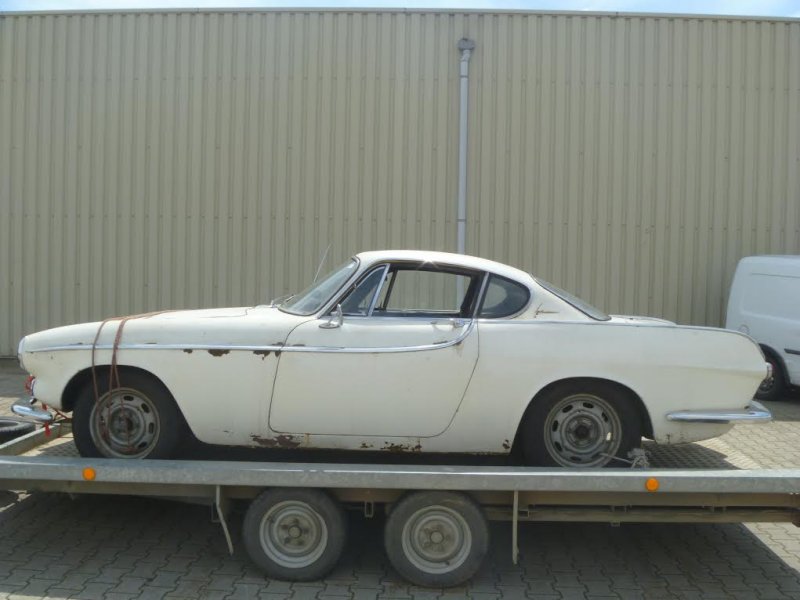 Volvo P1800