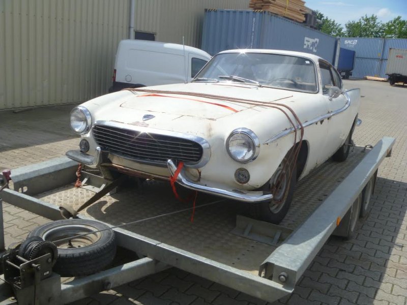 Volvo P1800