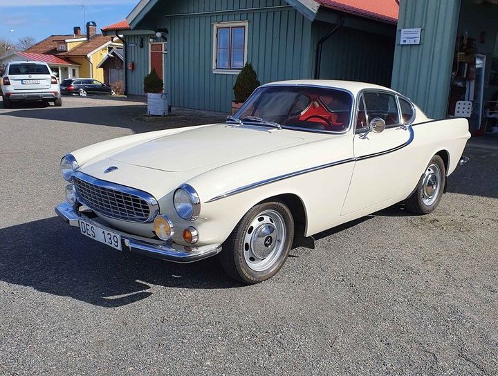 Volvo P1800