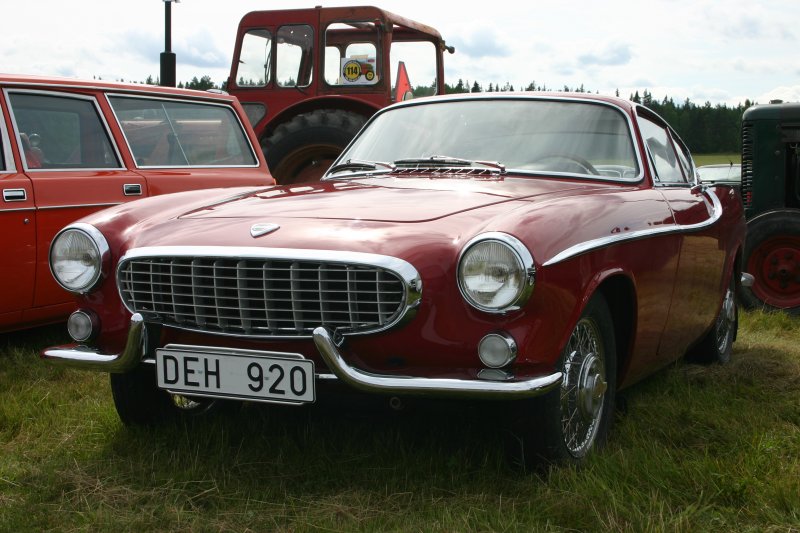 Volvo P1800