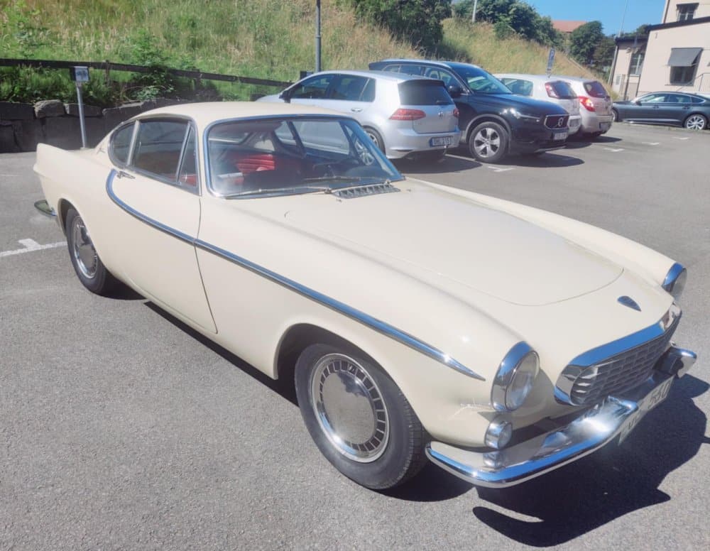 Volvo P1800